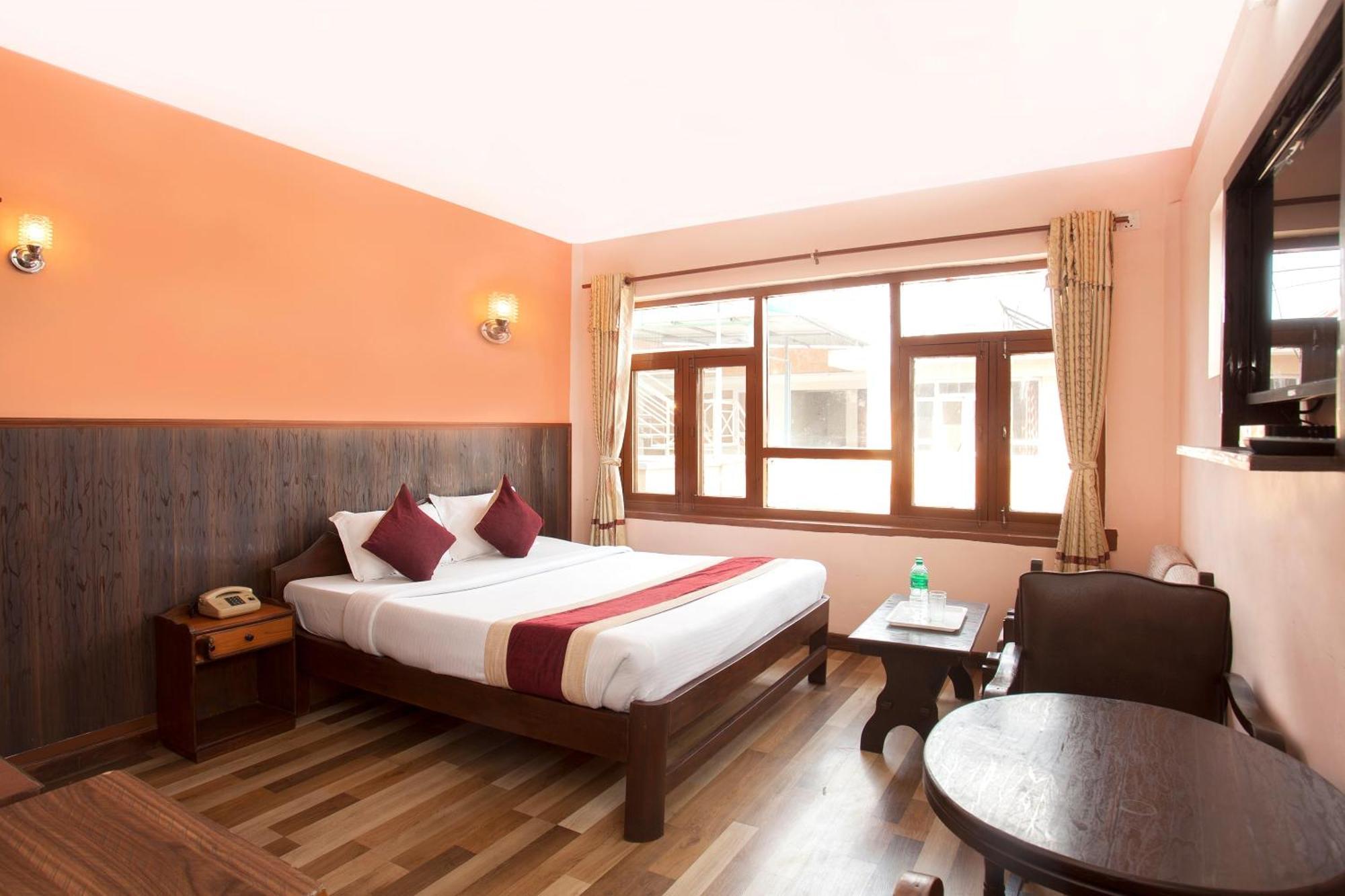 Hotel Holiday Taj Kathmandu Exteriör bild