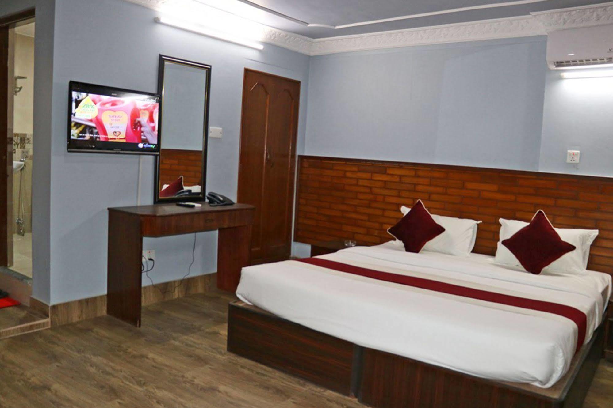 Hotel Holiday Taj Kathmandu Exteriör bild